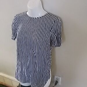 2 FOR 💲1⃣▶H&M Monochrome Striped Top